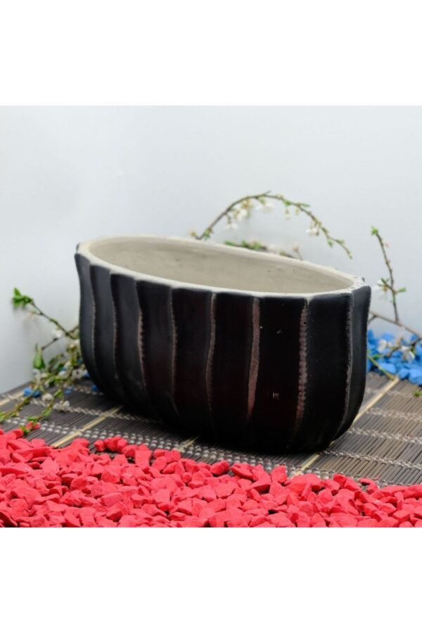 BAL KABAĞI DESENLİ OVAL ŞEKİL DEKORATİF BETON SAKSI