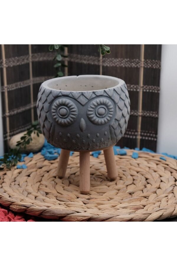 BAYKUŞ MOTİFLİ DEKORATİF BETON SAKSI